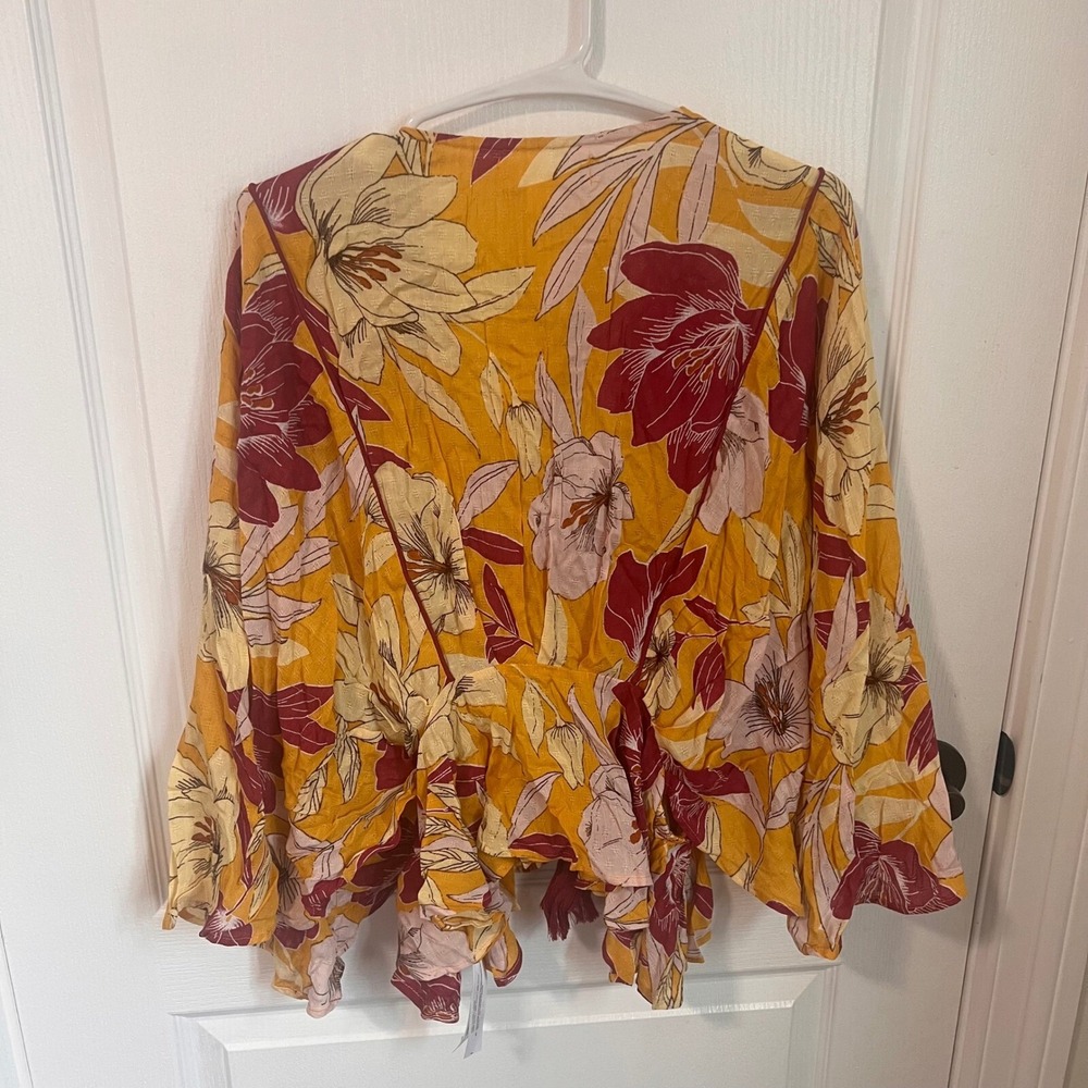 B.O.G Collective‎ Floral Blouse Tie Front Peplum Long Sleeve Top Size Large NWT - Picture 3 of 8